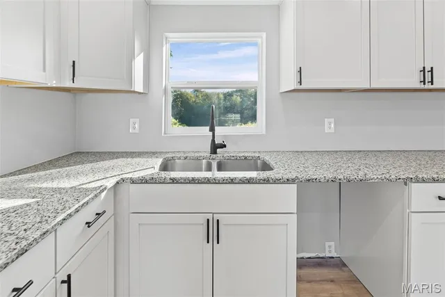 $825,000 | 1053 Gilmore Lake Road, Waterloo, IL 62298