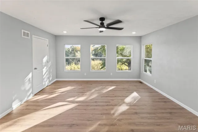 $825,000 | 1053 Gilmore Lake Road, Waterloo, IL 62298