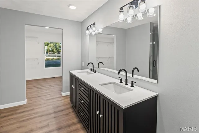 $825,000 | 1053 Gilmore Lake Road, Waterloo, IL 62298