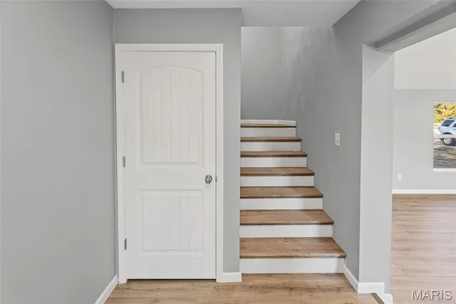 $825,000 | 1053 Gilmore Lake Road, Waterloo, IL 62298