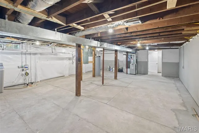 $825,000 | 1053 Gilmore Lake Road, Waterloo, IL 62298