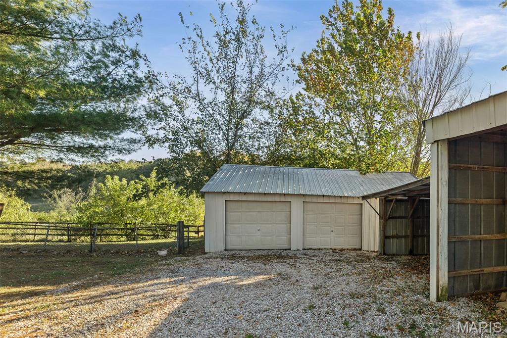 1053 Gilmore Lake Road Waterloo, IL 62298 - Photo 10 of 82