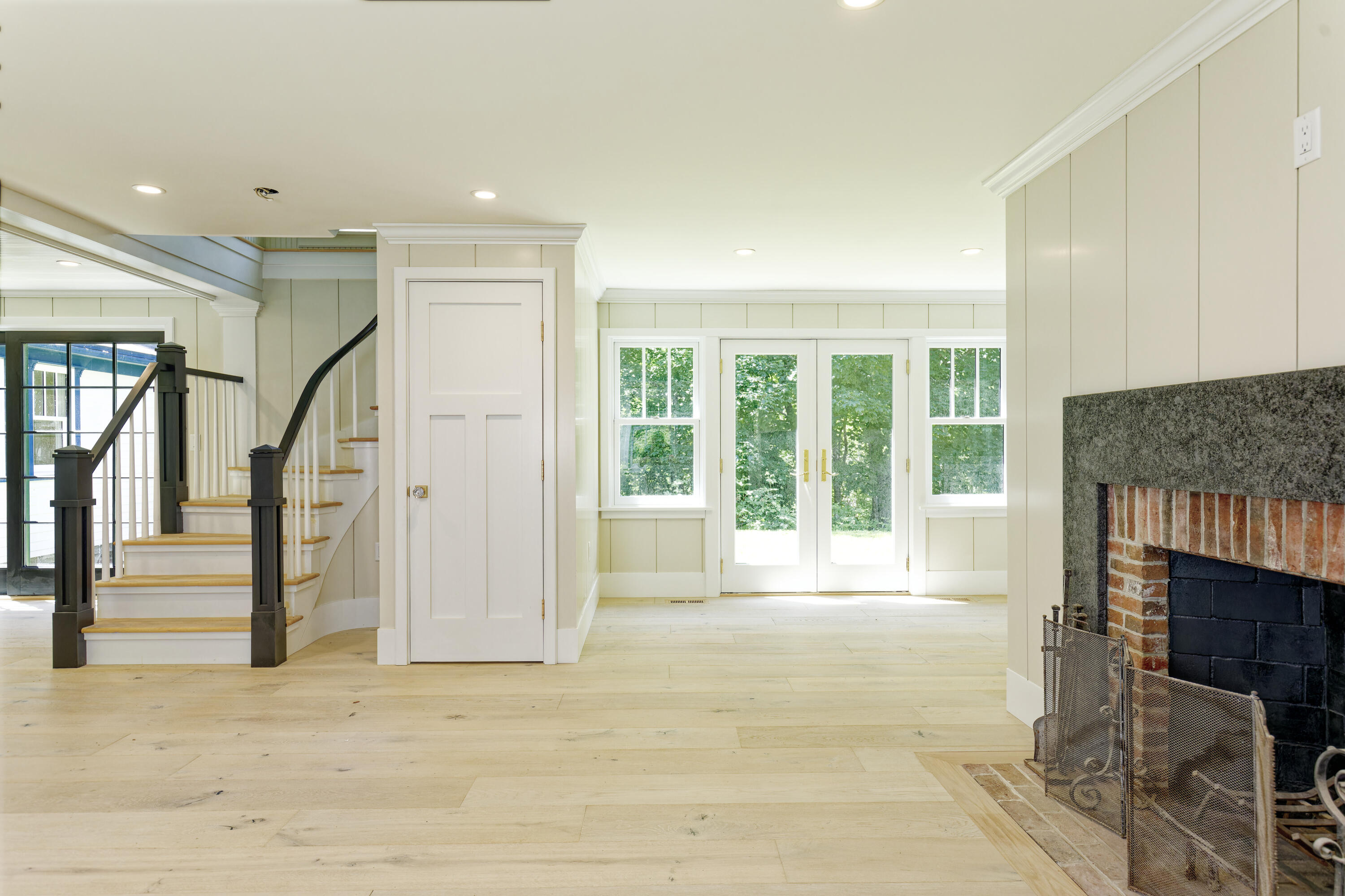 239 Ocean Point Road Boothbay, ME 04544 - Photo 21 of 40 21-239OceanPtRd-AT