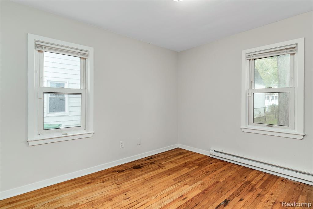 21805 Rausch Avenue Eastpointe, MI 48021 - Photo 16 of 33