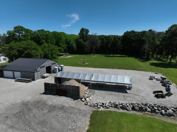 $3,499,999 | 3371 Noble Road, Oxford, MI 48370