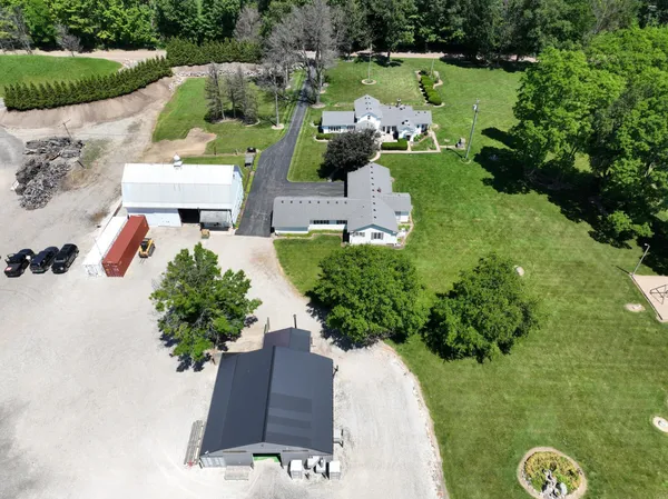 $3,499,999 | 3371 Noble Road, Oxford, MI 48370