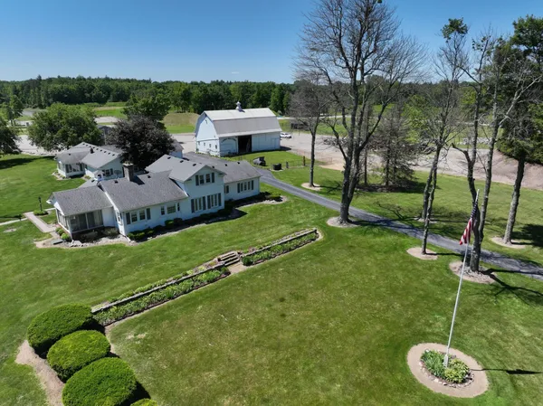 $3,499,999 | 3371 Noble Road, Oxford, MI 48370