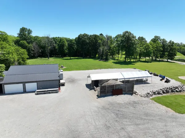 $3,499,999 | 3371 Noble Road, Oxford, MI 48370