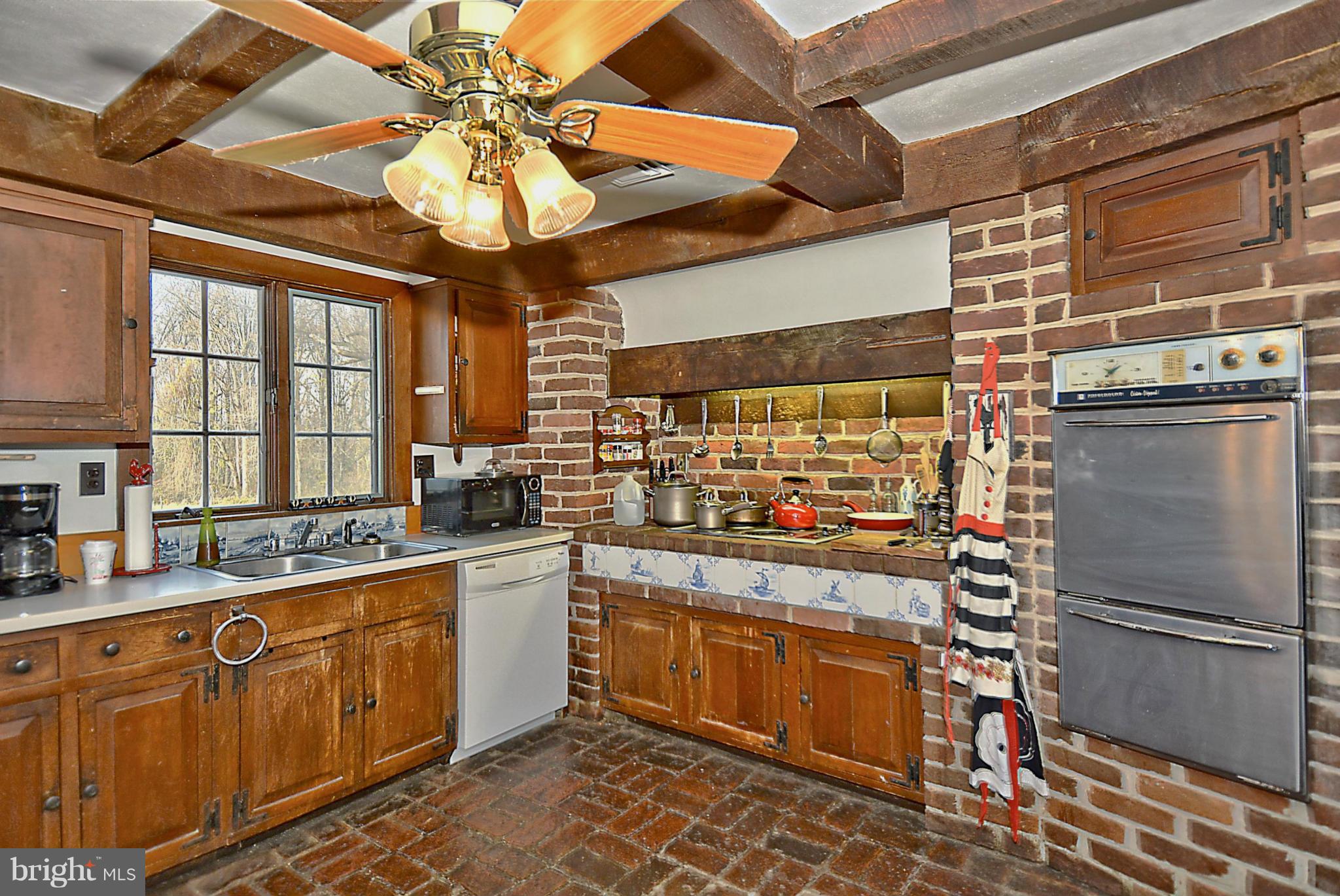 400 Ednor Road Ashton, MD 20861 - Photo 17 of 30 Kitchen