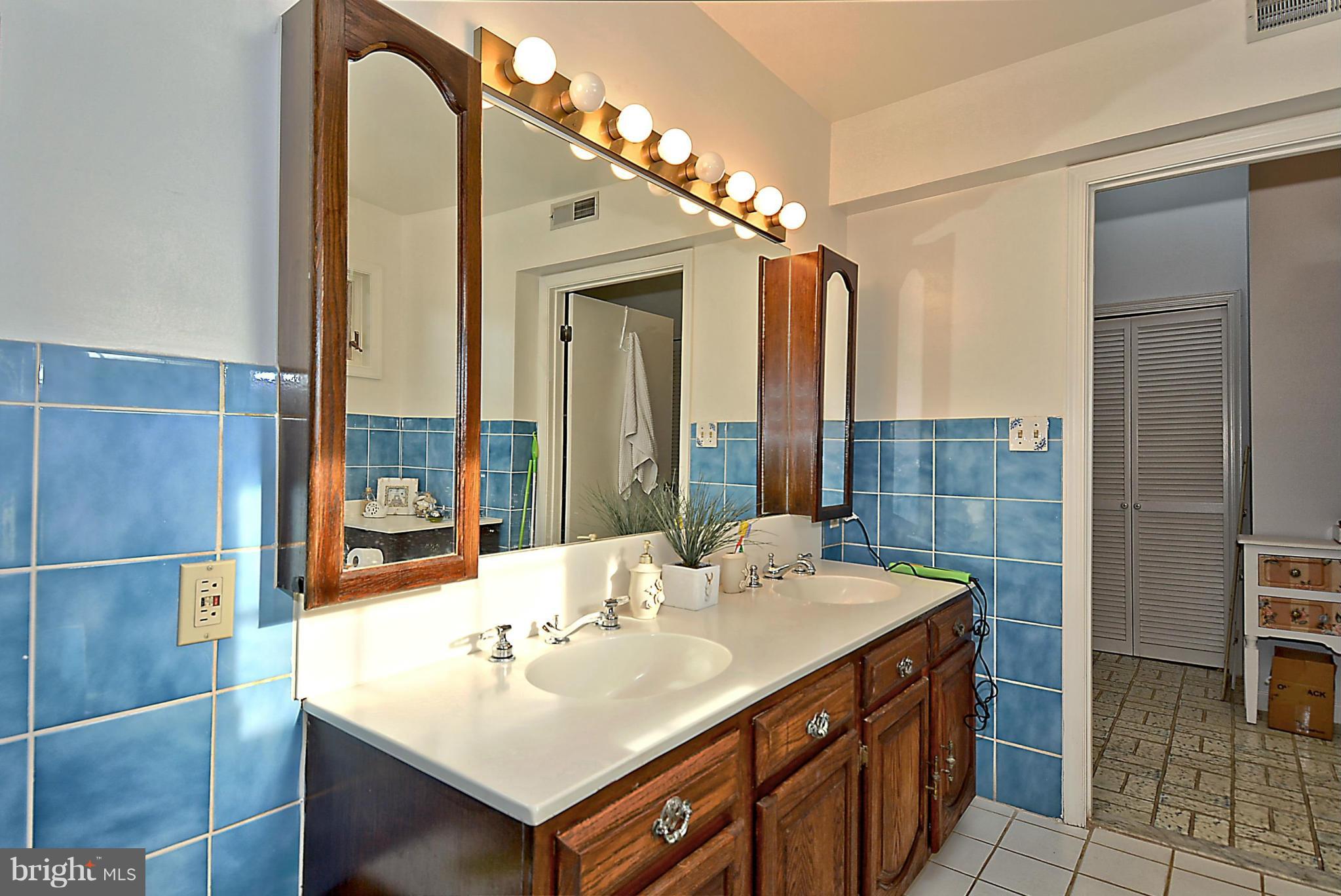 400 Ednor Road Ashton, MD 20861 - Photo 22 of 30 Bedroom (Master)