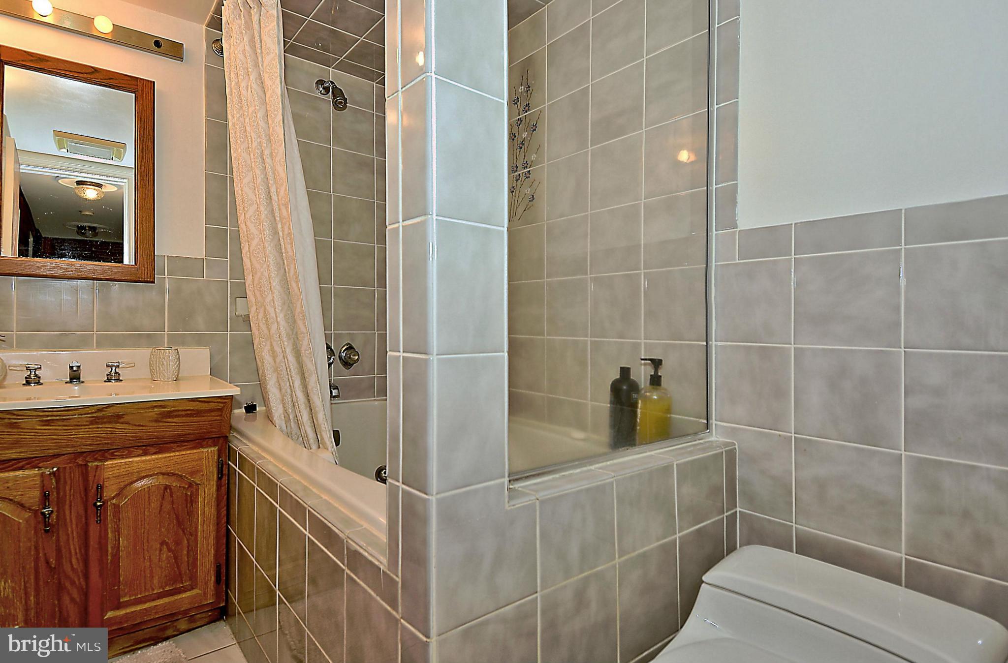 400 Ednor Road Ashton, MD 20861 - Photo 26 of 30 Bath