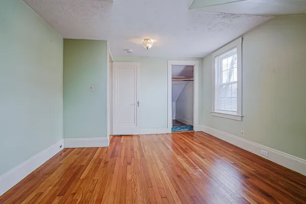 $449,900 | 861 Beech Street, Manchester, NH 03104
