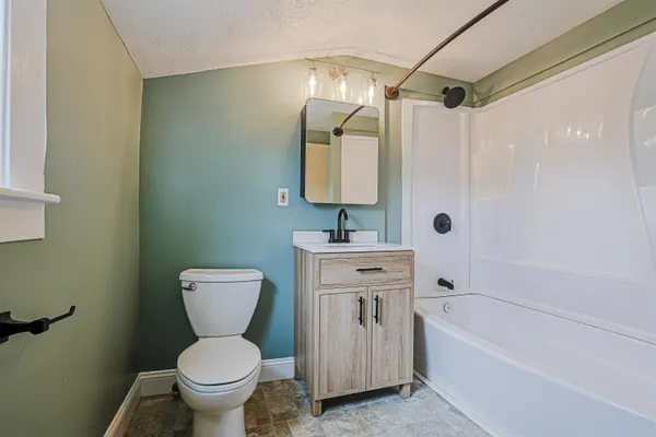 $449,900 | 861 Beech Street, Manchester, NH 03104
