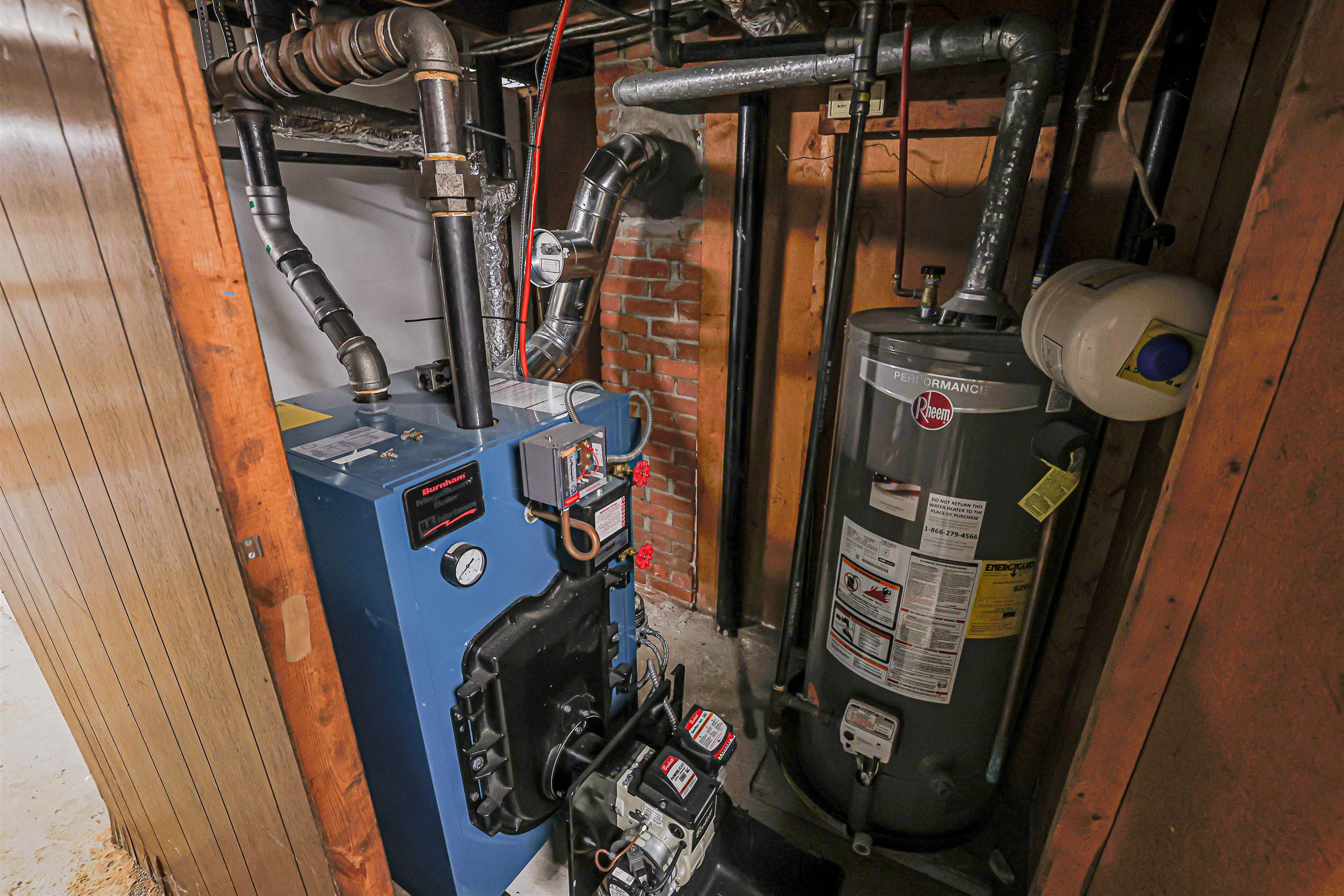 861 Beech Street Manchester, NH 03104 - Photo 31 of 39