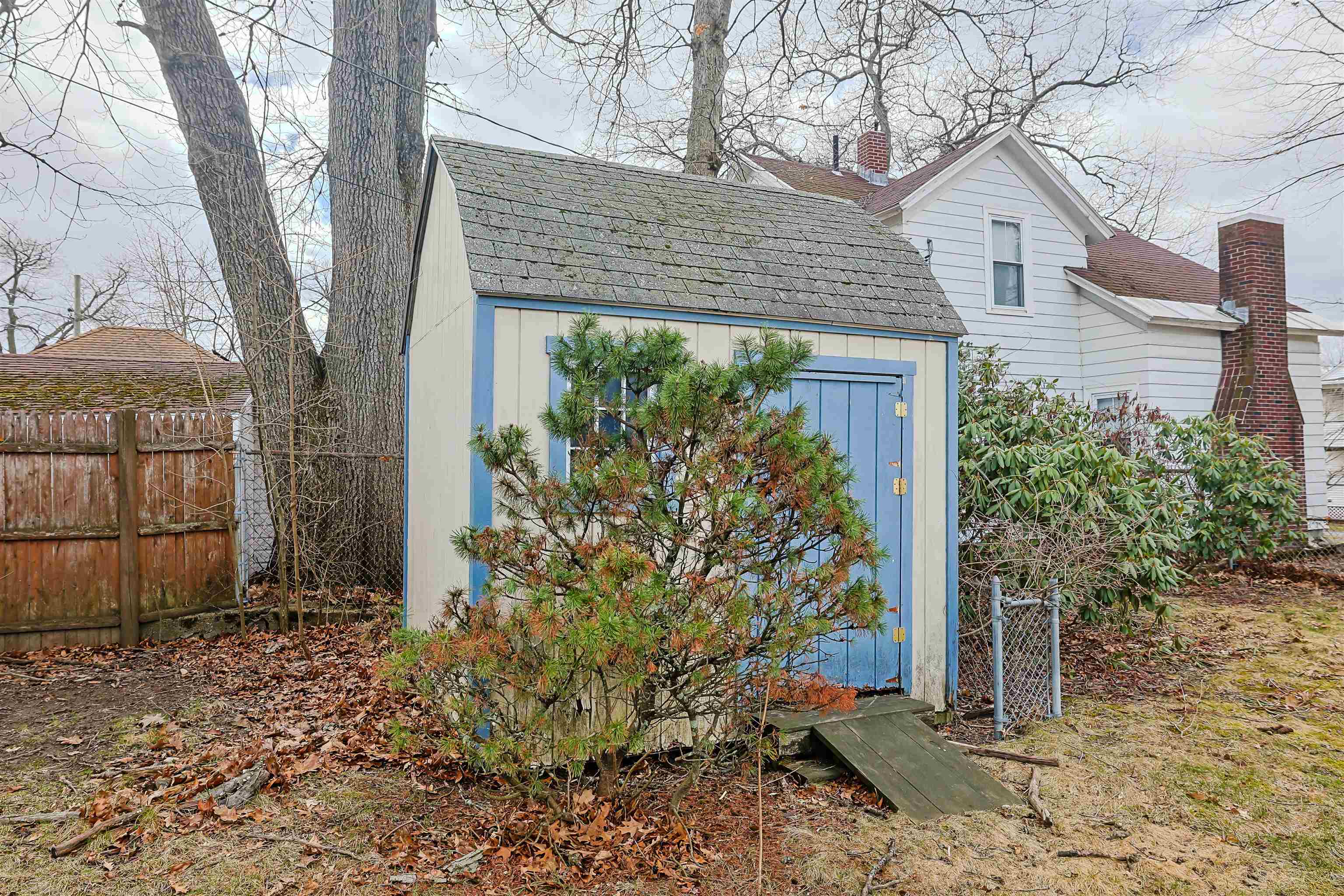 861 Beech Street Manchester, NH 03104 - Photo 35 of 39