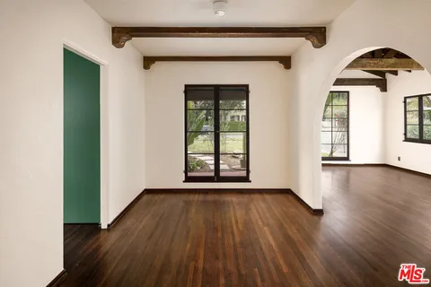 $6,000 | 3840 Valleybrink Road, Los Angeles, CA 90039