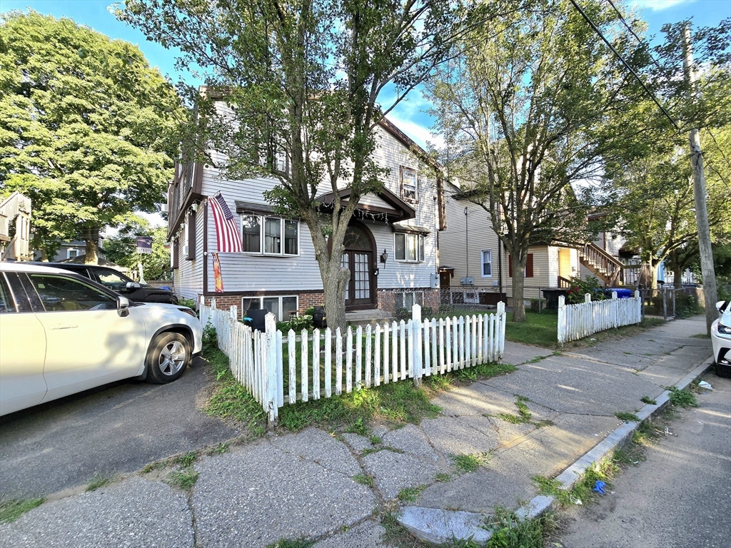 51-53 Lansing Place Springfield, MA 01108 - Photo 1 of 42 Gallery Image 1