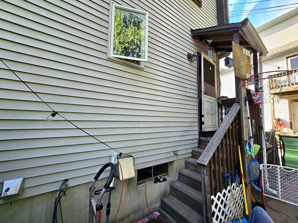 51-53 Lansing Place Springfield, MA 01108 - Photo 23 of 42 Gallery Image 23