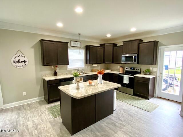 106 Hackberry Street Oak Ridge, TN 37830 - Photo 10 of 16 Kitchen Island