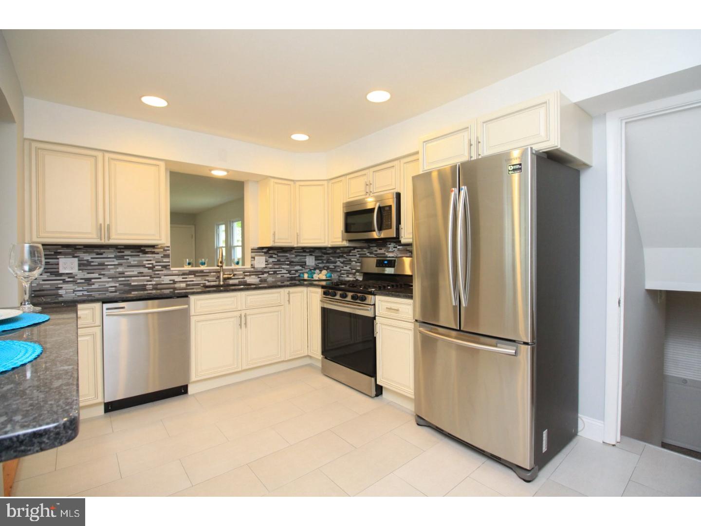 512 Hastings Road Cherry Hill, NJ 08034 - Photo 12 of 23 Gallery Image 12
