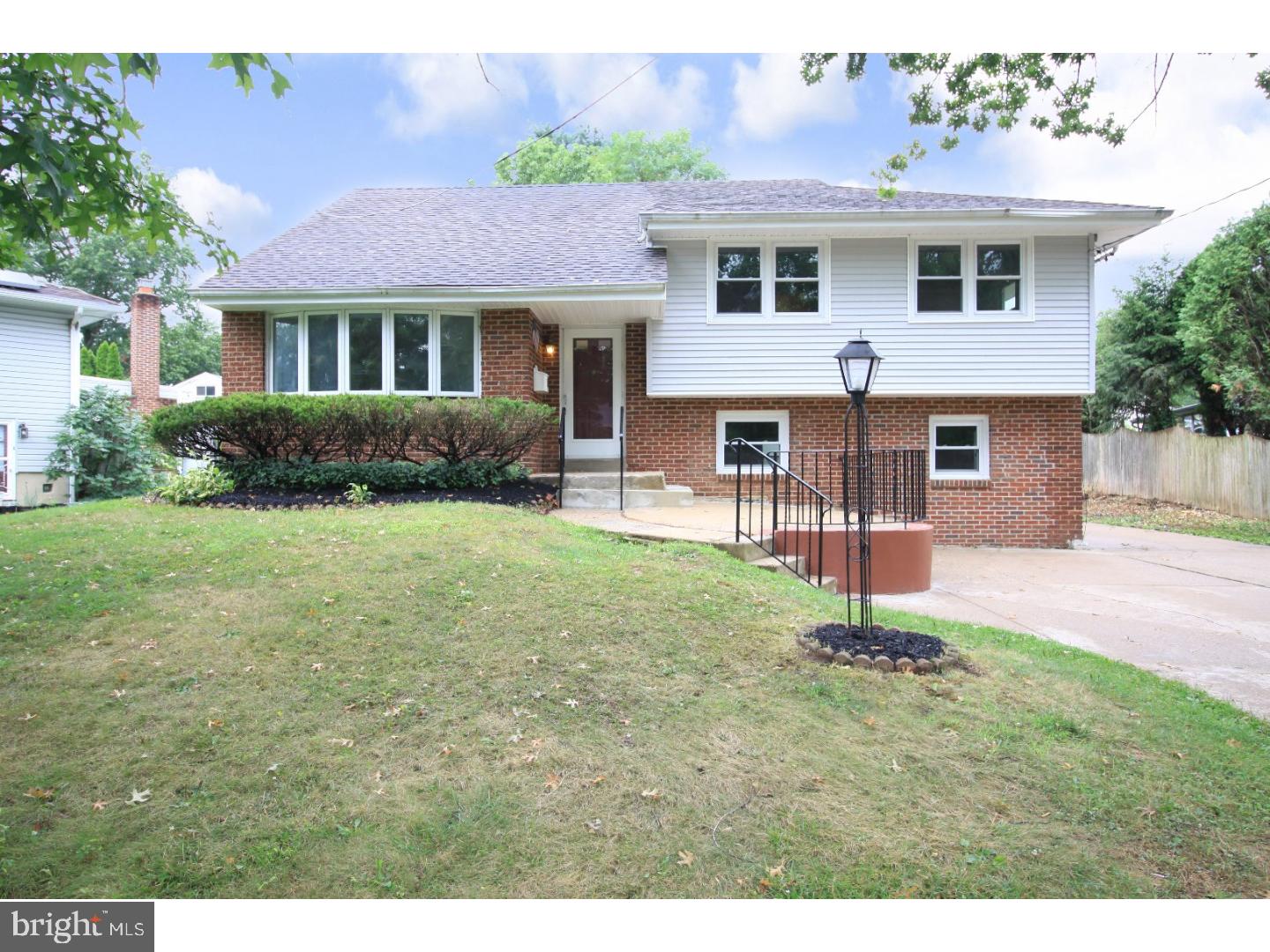 512 Hastings Road Cherry Hill, NJ 08034 - Photo 2 of 23 Gallery Image 2