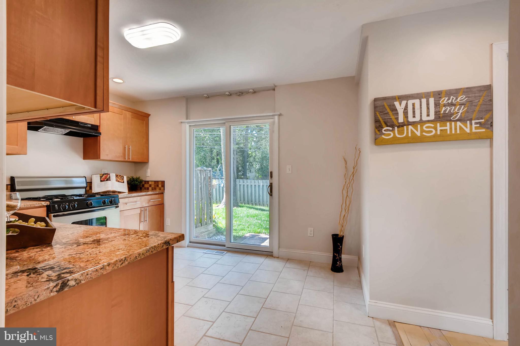 1910 Greenberry Road Baltimore, MD 21209 - Photo 15 of 30 Kitchen