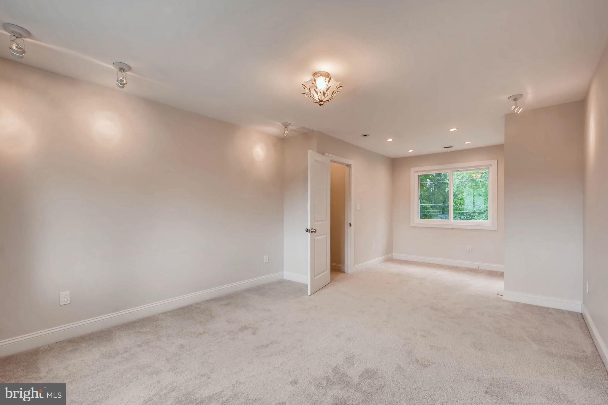1910 Greenberry Road Baltimore, MD 21209 - Photo 22 of 30 Bedroom