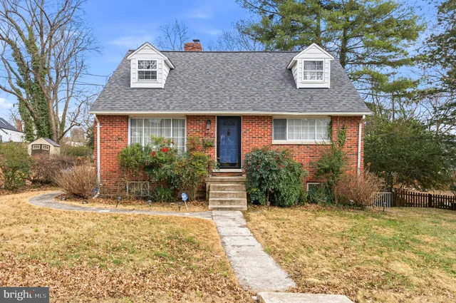 $1,700 | 9813 Cottrell Terrace, Silver Spring, MD 20903