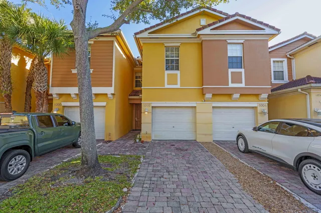 $2,400 | 1002 Pipers Cay Drive, West Palm Beach, FL 33415