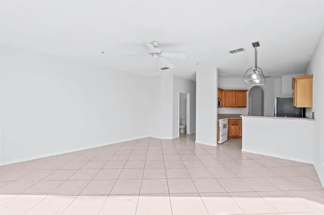 $2,400 | 1002 Pipers Cay Drive, West Palm Beach, FL 33415