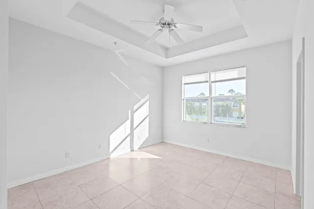 $2,400 | 1002 Pipers Cay Drive, West Palm Beach, FL 33415
