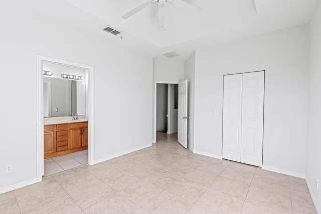 $2,400 | 1002 Pipers Cay Drive, West Palm Beach, FL 33415