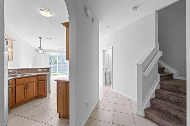 $2,400 | 1002 Pipers Cay Drive, West Palm Beach, FL 33415