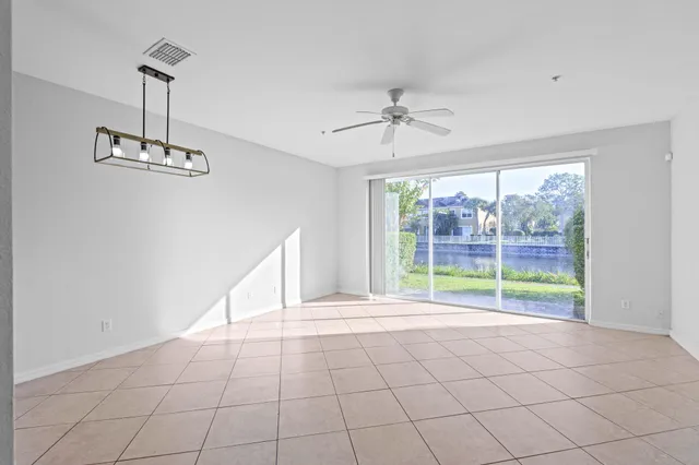 $2,400 | 1002 Pipers Cay Drive, West Palm Beach, FL 33415
