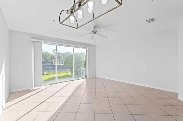 $2,400 | 1002 Pipers Cay Drive, West Palm Beach, FL 33415
