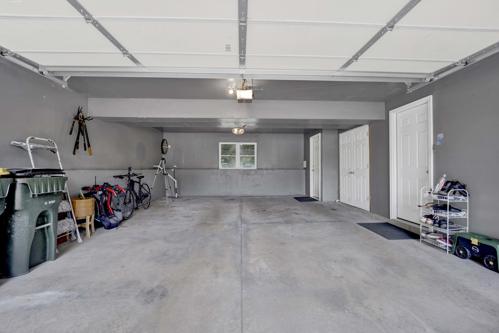 1S705 Eisenhower Road Oakbrook Terrace, IL 60181 - Photo 29 of 35 Gallery Image 29