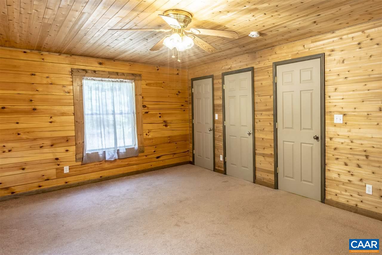 703 George James Loop Radiant, VA 22732 - Photo 25 of 48 en empty room with windows