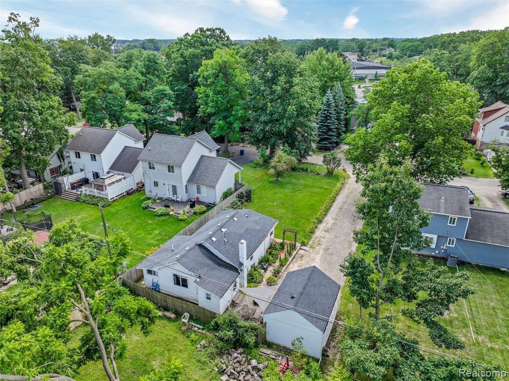 3932 Oak Knoll Road Waterford, MI 48328 - Photo 24 of 28 Gallery Image 24