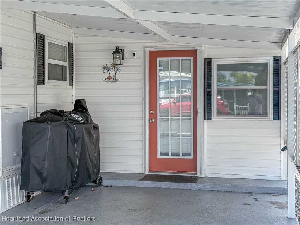30498 Tiger Tail Road Sebring, FL 33870 - Photo 4 of 32 Gallery Image 4