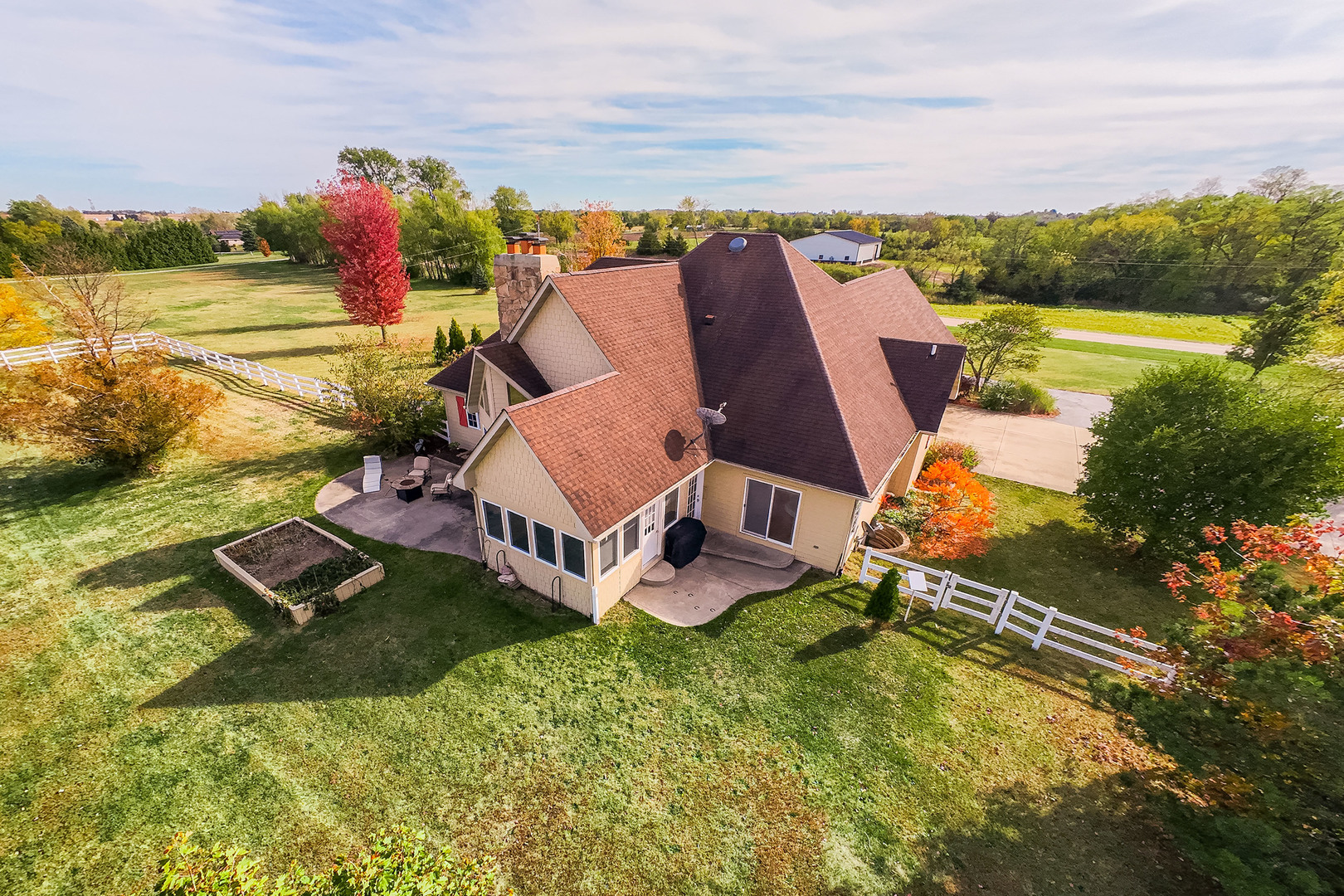 2601 North 3653rd Road Sheridan, IL 60551 - Photo 48 of 85 an aerial view of a house with garden space and ocean view