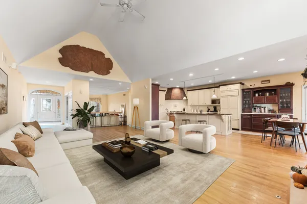 $749,900 | 2601 North 3653rd Road, Sheridan, IL 60551