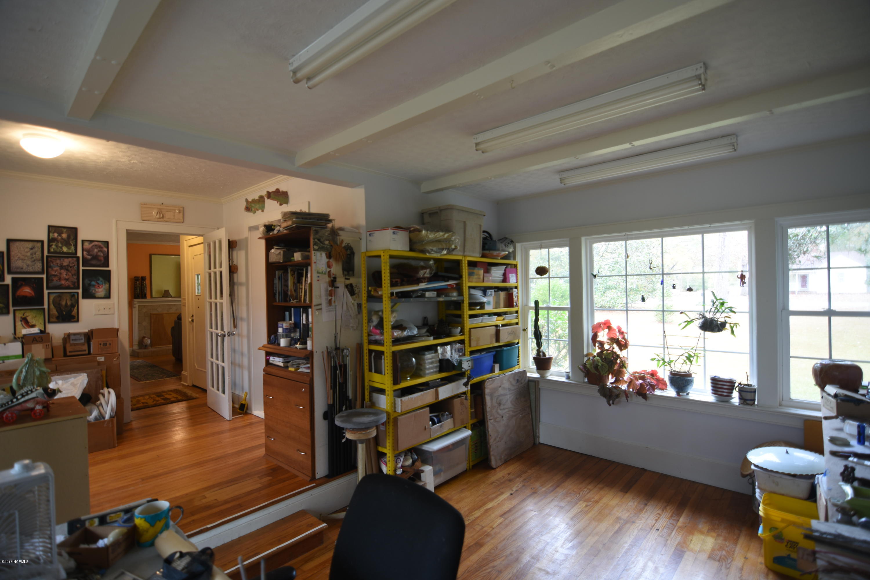407 Sandy Point Road New Bern, NC 28560 - Photo 11 of 22 In-Home Studio