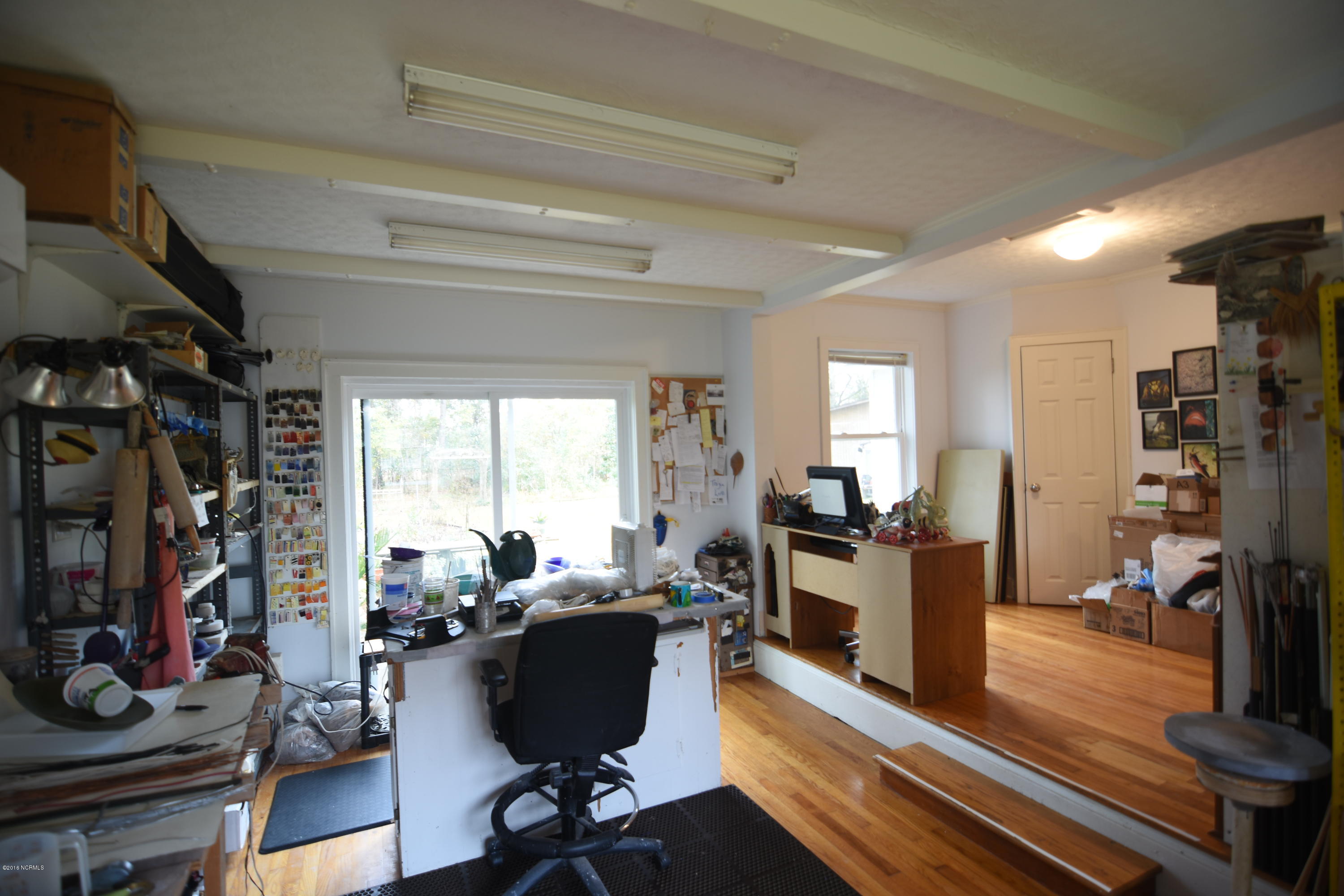 407 Sandy Point Road New Bern, NC 28560 - Photo 12 of 22 In-Home Studio
