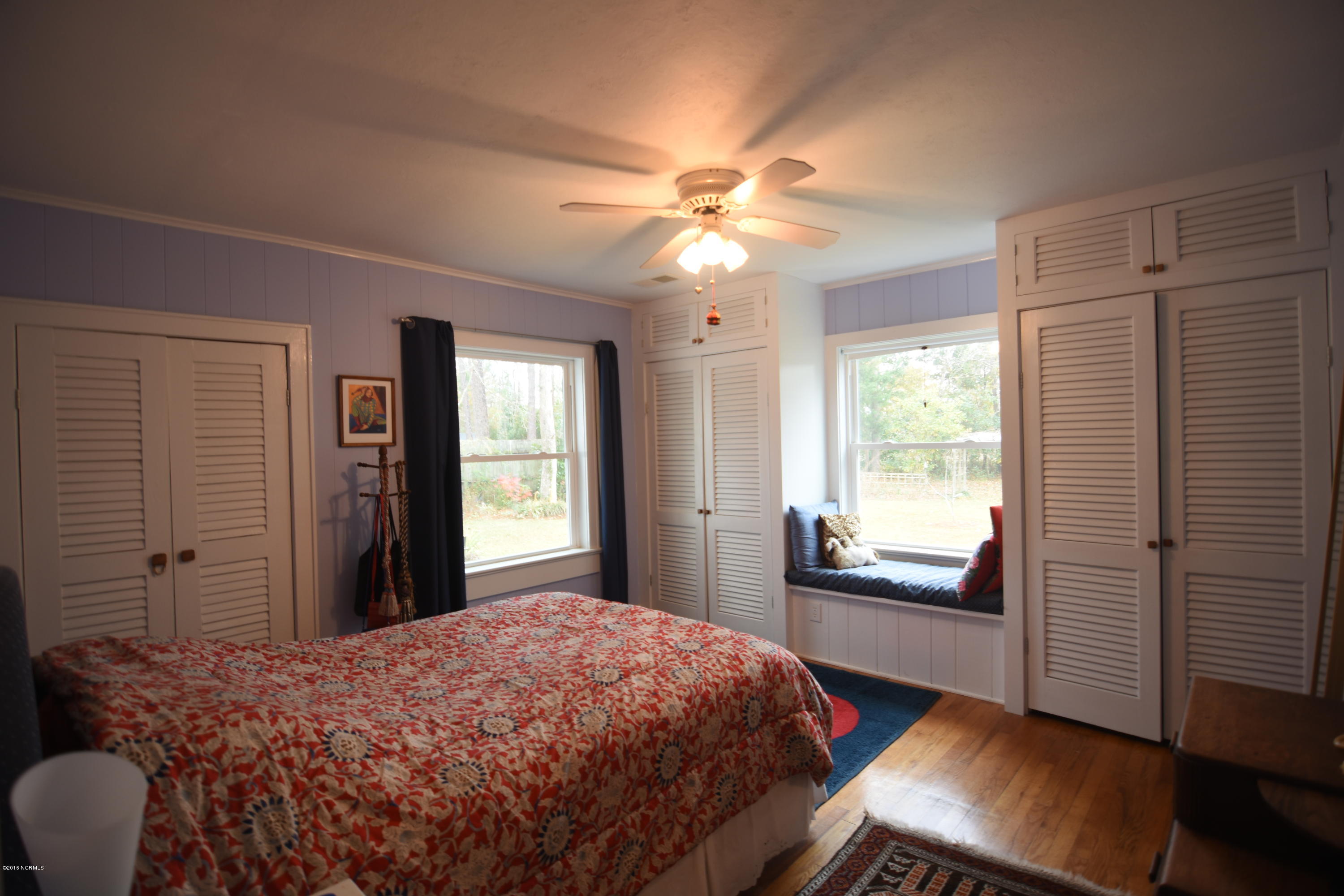 407 Sandy Point Road New Bern, NC 28560 - Photo 13 of 22 Master Bedroom