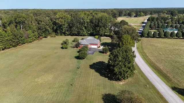 $650,000 | 2828 Bains Road, Hillsboro, TN 37342