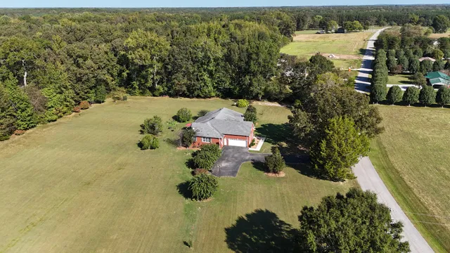 $650,000 | 2828 Bains Road, Hillsboro, TN 37342