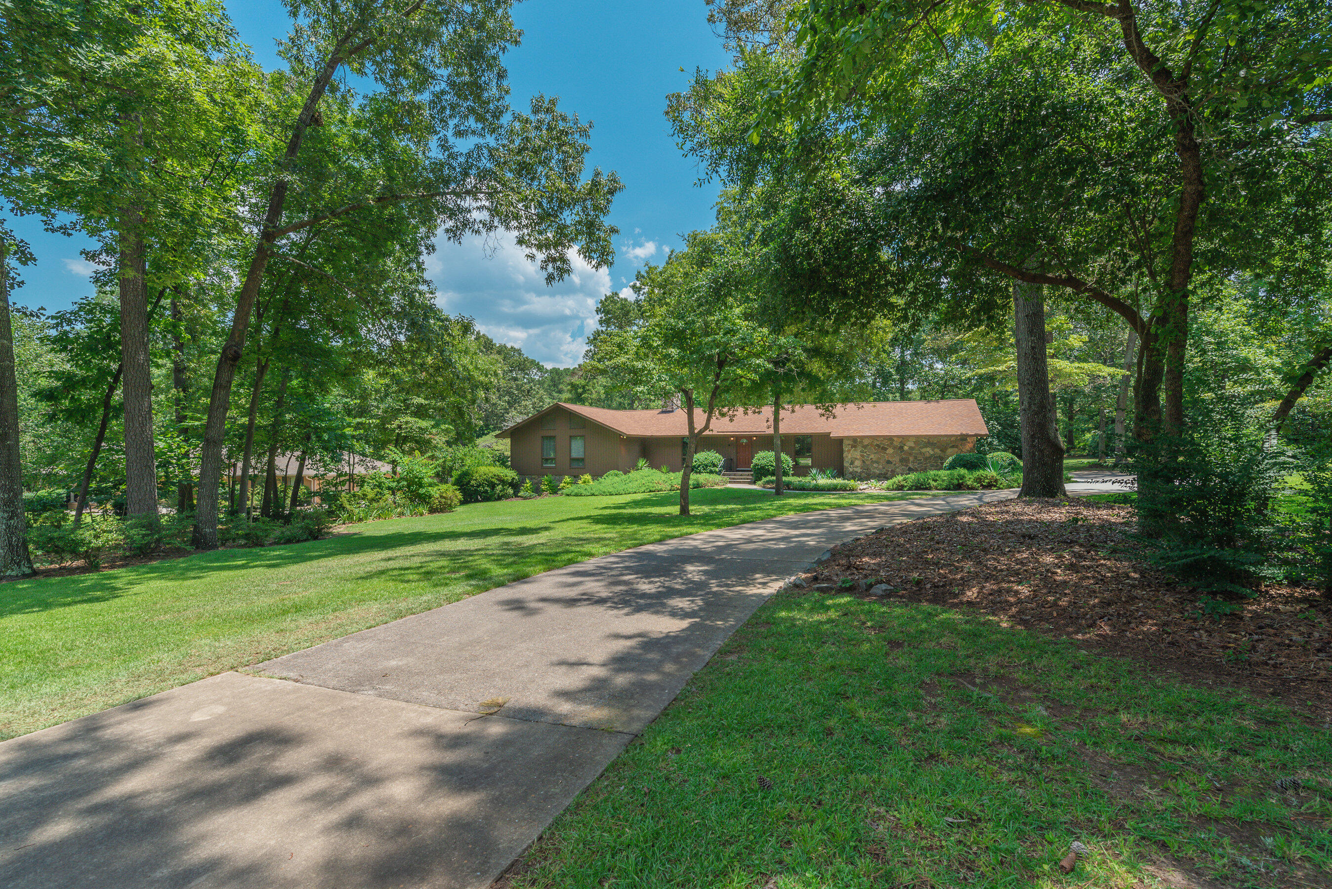 10 Inverness Street East Aiken, SC 29803 - Photo 3 of 51