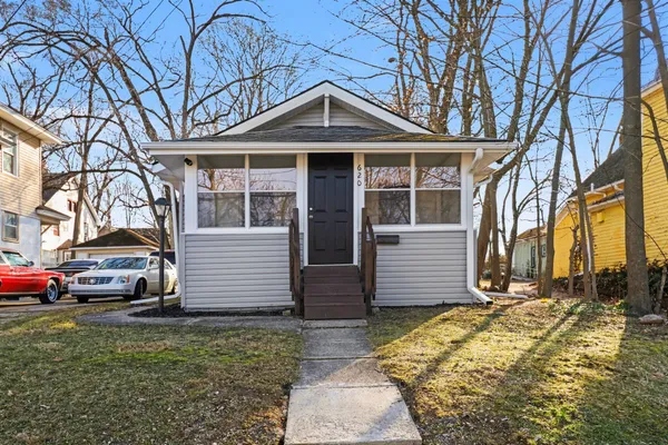 $129,900 | 620 Charlotte Avenue, Kalamazoo, MI 49048