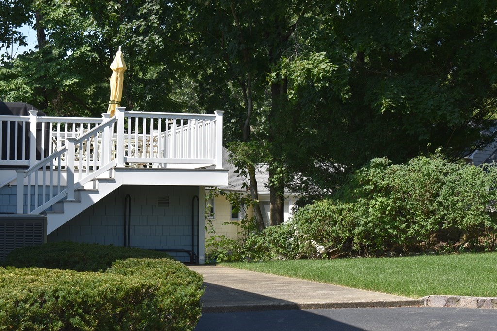 10 Dennett Road Winchester, MA 01890 - Photo 2 of 32 Gallery Image 2
