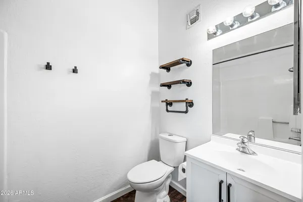 $1,400 | 5146 East Oak Street, Unit 204, Phoenix, AZ 85008
